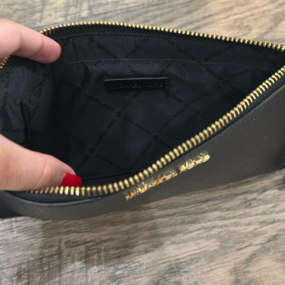 Michael Kors Jet Set Travel Large Perforated Wristlet in Black & Gold - Picture 5 of 6